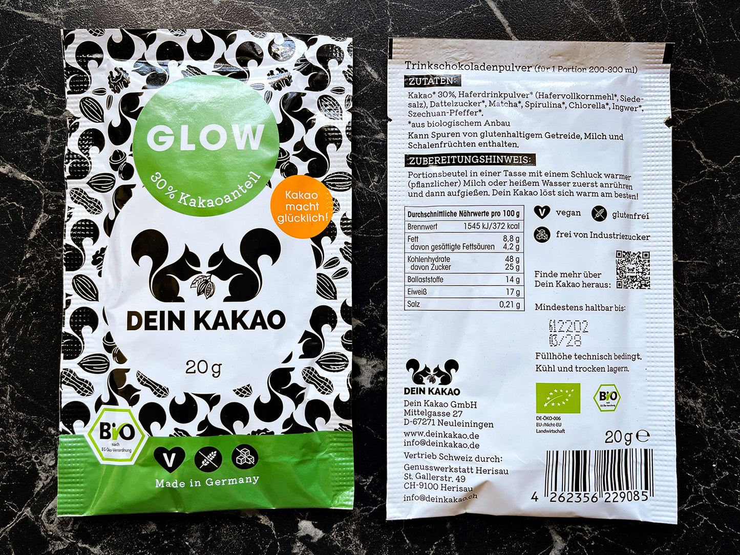 GLOW Bio-Trinkschokoladenpulver mit Matcha, Chlorella und Spirulina 20er-Box 400 g